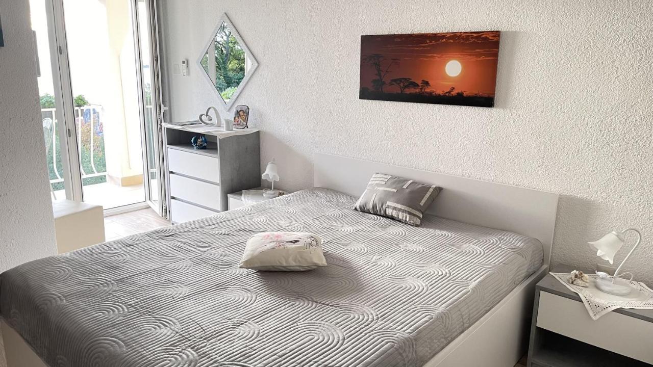 Apartments Belenum Mlini Luaran gambar
